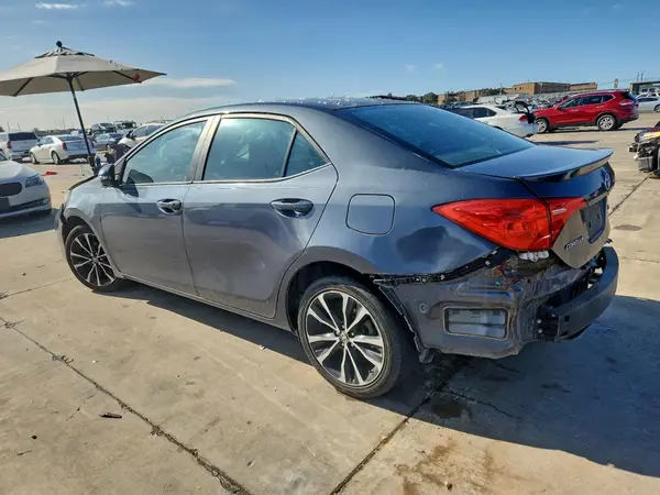 5YFBURHE8HP584909 2017 TOYOTA COROLLA - Image 2