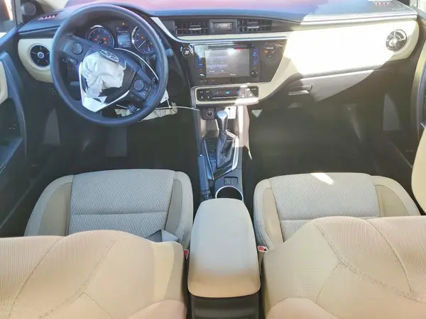 5YFBURHE8HP588913 2017 TOYOTA COROLLA - Image 8
