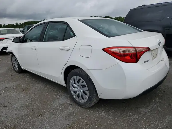 5YFBURHE8HP589138 2017 TOYOTA COROLLA - Image 2