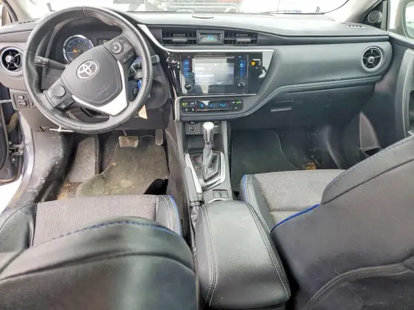 5YFBURHE8HP589236 2017 TOYOTA COROLLA - Image 8