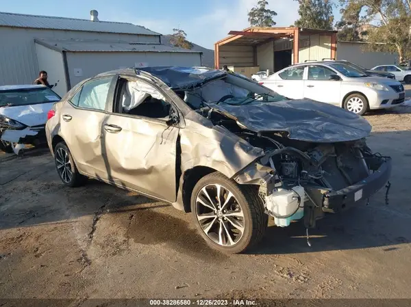 5YFBURHE8HP589298 2017 TOYOTA COROLLA - Image 1