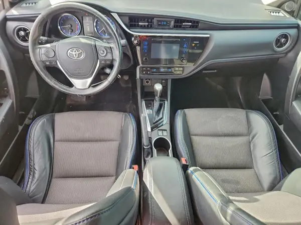 5YFBURHE8HP590225 2017 TOYOTA COROLLA - Image 8