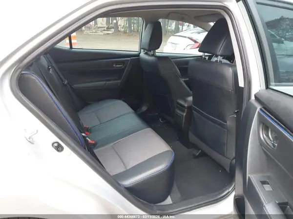 5YFBURHE8HP591276 2017 TOYOTA COROLLA - Image 8