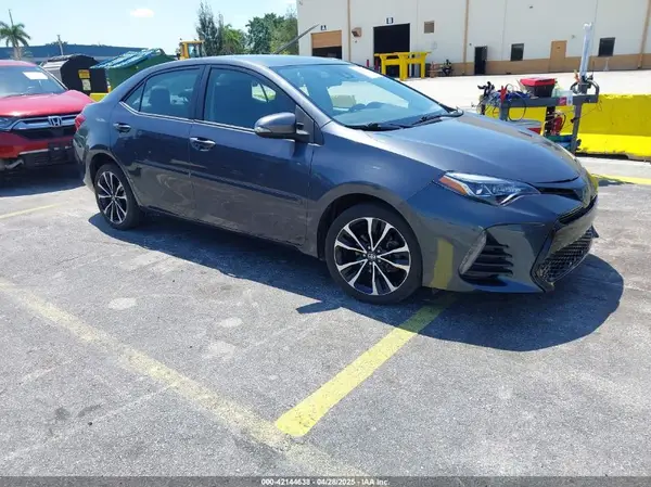 5YFBURHE8HP592962 2017 TOYOTA COROLLA - Image 1