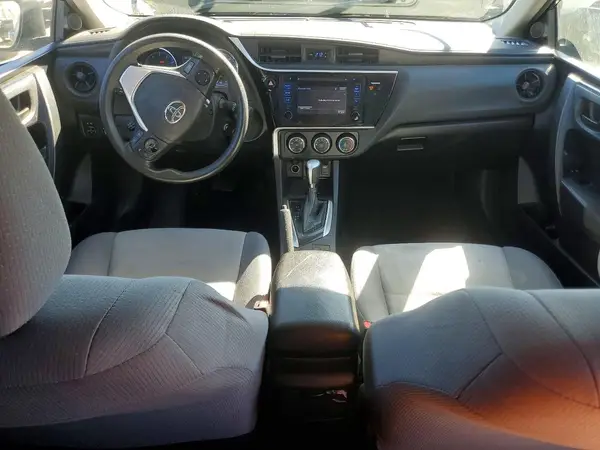 5YFBURHE8HP595912 2017 TOYOTA COROLLA - Image 8
