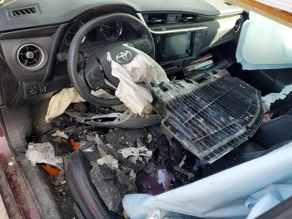 5YFBURHE8HP596736 2017 TOYOTA COROLLA - Image 8