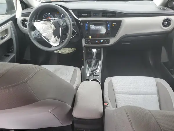 5YFBURHE8HP598826 2017 TOYOTA COROLLA - Image 8