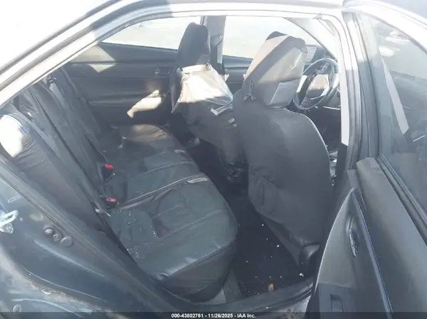 5YFBURHE8HP599975 2017 TOYOTA COROLLA - Image 8