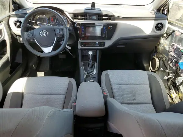 5YFBURHE8HP600056 2017 TOYOTA COROLLA - Image 8