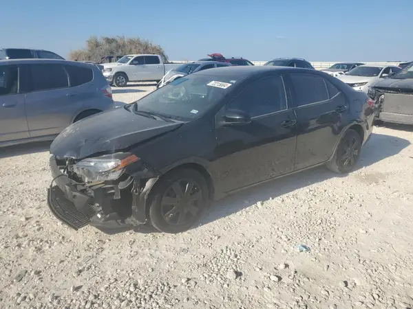5YFBURHE8HP600820 2017 TOYOTA COROLLA - Image 1