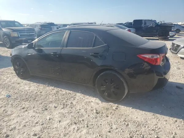 5YFBURHE8HP600820 2017 TOYOTA COROLLA - Image 2