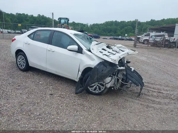 5YFBURHE8HP601174 2017 TOYOTA COROLLA - Image 1