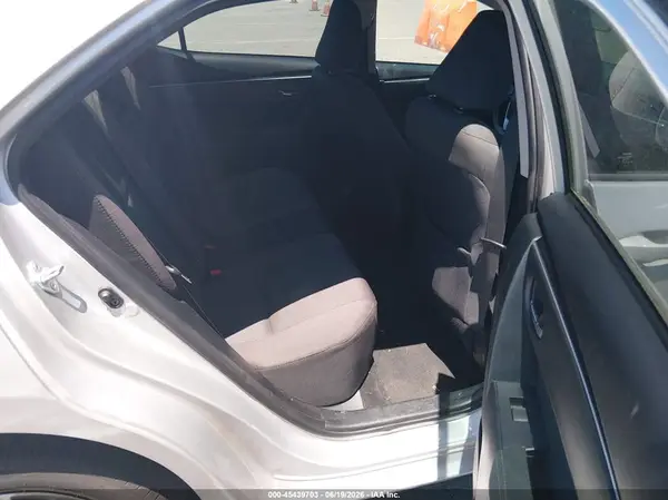 5YFBURHE8HP601367 2017 TOYOTA COROLLA - Image 8