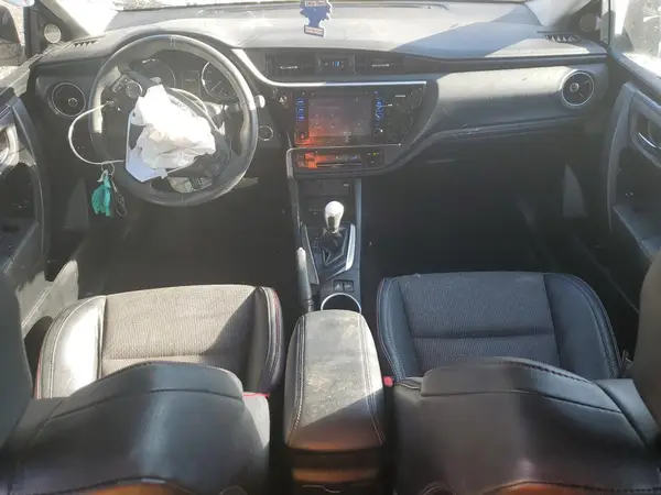 5YFBURHE8HP601806 2017 TOYOTA COROLLA - Image 8