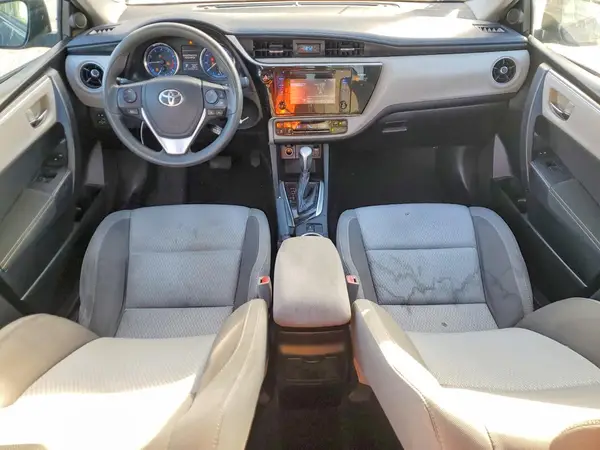 5YFBURHE8HP614457 2017 TOYOTA COROLLA - Image 8