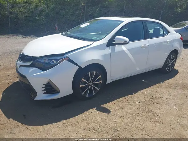 5YFBURHE8HP616516 2017 TOYOTA COROLLA - Image 2