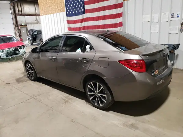 5YFBURHE8HP617388 2017 TOYOTA COROLLA - Image 2