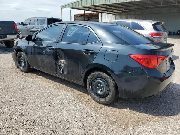 5YFBURHE8HP618976 2017 TOYOTA COROLLA - Image 2