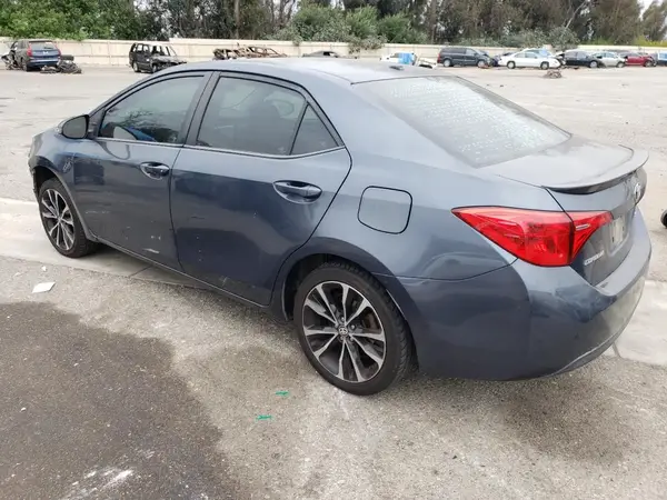 5YFBURHE8HP619383 2017 TOYOTA COROLLA - Image 2