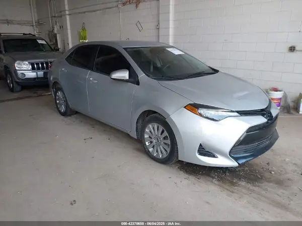 5YFBURHE8HP620288 2017 TOYOTA COROLLA - Image 1