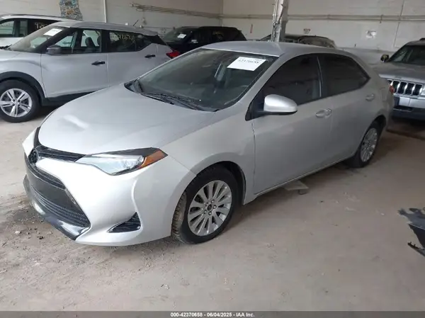 5YFBURHE8HP620288 2017 TOYOTA COROLLA - Image 2