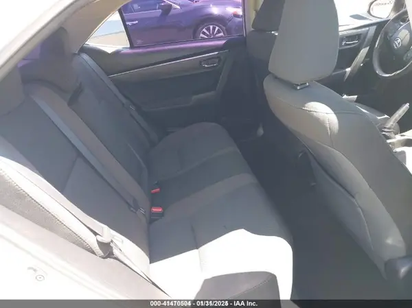 5YFBURHE8HP622204 2017 TOYOTA COROLLA - Image 8