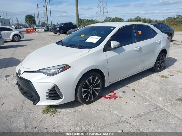 5YFBURHE8HP623174 2017 TOYOTA COROLLA - Image 2