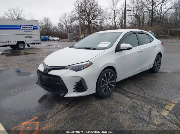 5YFBURHE8HP624714 2017 TOYOTA COROLLA - Image 2