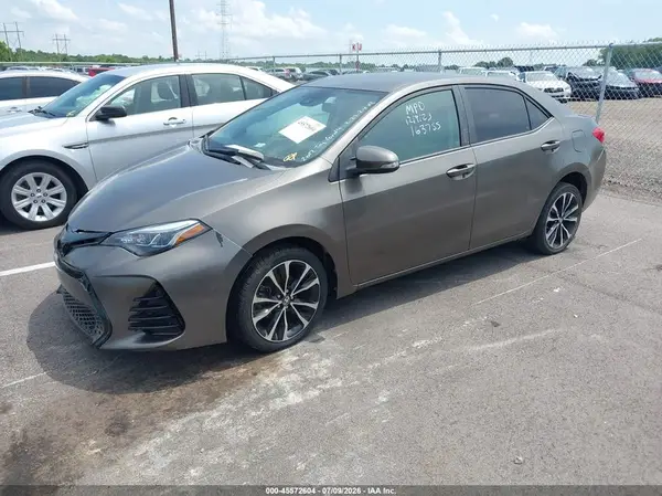5YFBURHE8HP624857 2017 TOYOTA COROLLA - Image 2
