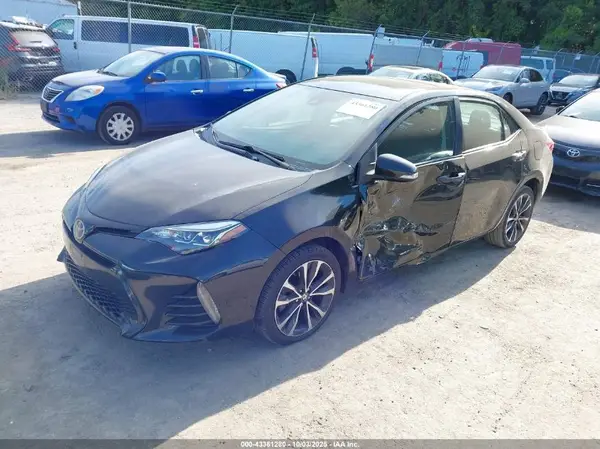 5YFBURHE8HP626897 2017 TOYOTA COROLLA - Image 2