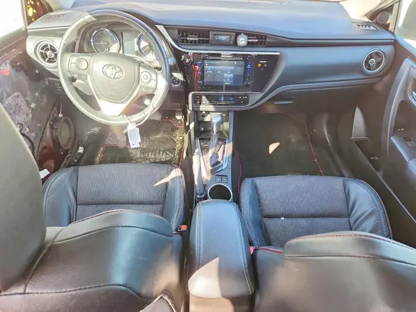 5YFBURHE8HP627564 2017 TOYOTA COROLLA - Image 8