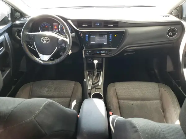 5YFBURHE8HP627791 2017 TOYOTA COROLLA - Image 8