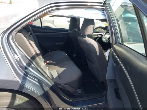 5YFBURHE8HP628715 2017 TOYOTA COROLLA - Image 8