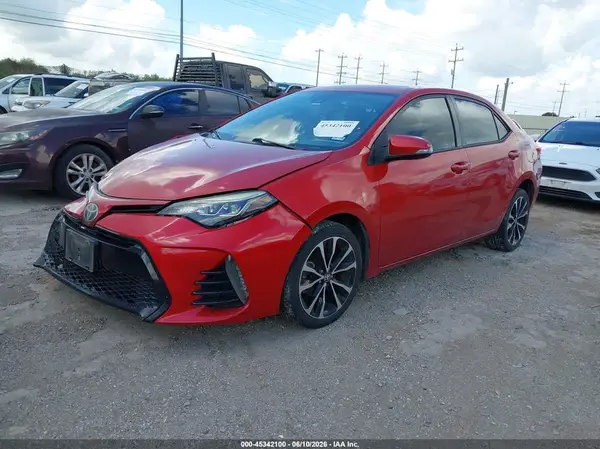 5YFBURHE8HP630058 2017 TOYOTA COROLLA - Image 2