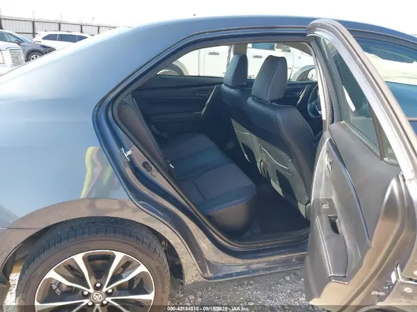 5YFBURHE8HP630335 2017 TOYOTA COROLLA - Image 8