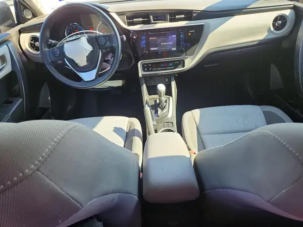 5YFBURHE8HP631758 2017 TOYOTA COROLLA - Image 8