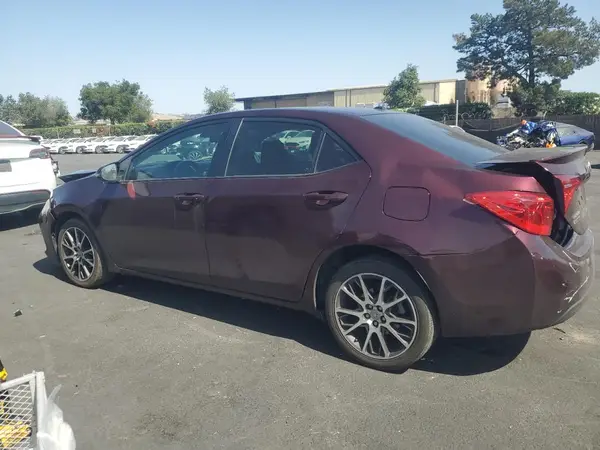 5YFBURHE8HP634739 2017 TOYOTA COROLLA - Image 2