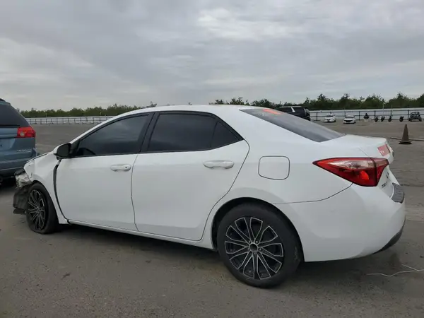 5YFBURHE8HP636393 2017 TOYOTA COROLLA - Image 2