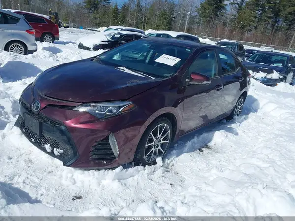 5YFBURHE8HP637771 2017 TOYOTA COROLLA - Image 2