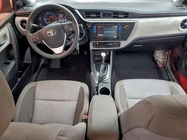 5YFBURHE8HP640976 2017 TOYOTA COROLLA - Image 8