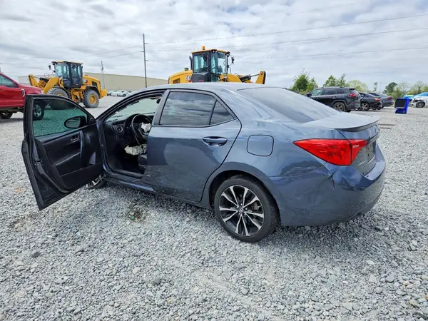 5YFBURHE8HP642310 2017 TOYOTA COROLLA - Image 2