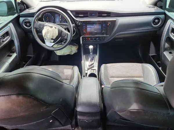 5YFBURHE8HP642310 2017 TOYOTA COROLLA - Image 8