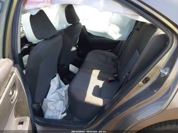 5YFBURHE8HP642999 2017 TOYOTA COROLLA - Image 8