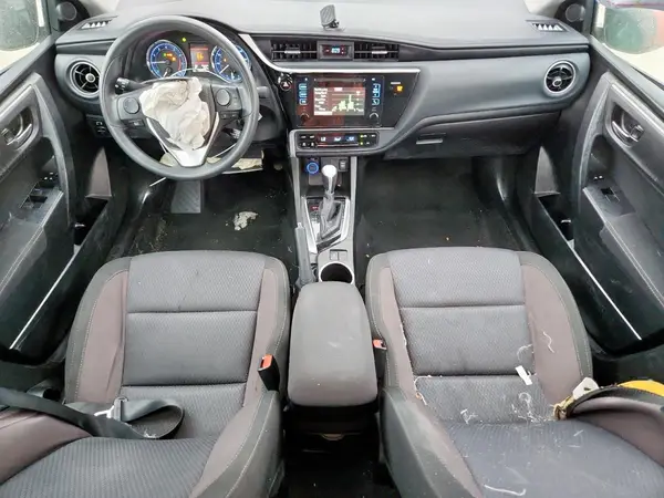 5YFBURHE8HP644249 2017 TOYOTA COROLLA - Image 8