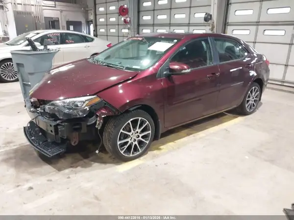 5YFBURHE8HP644624 2017 TOYOTA COROLLA - Image 2