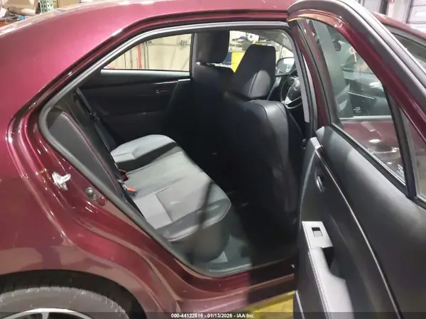 5YFBURHE8HP644624 2017 TOYOTA COROLLA - Image 8