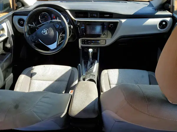 5YFBURHE8HP644901 2017 TOYOTA COROLLA - Image 8