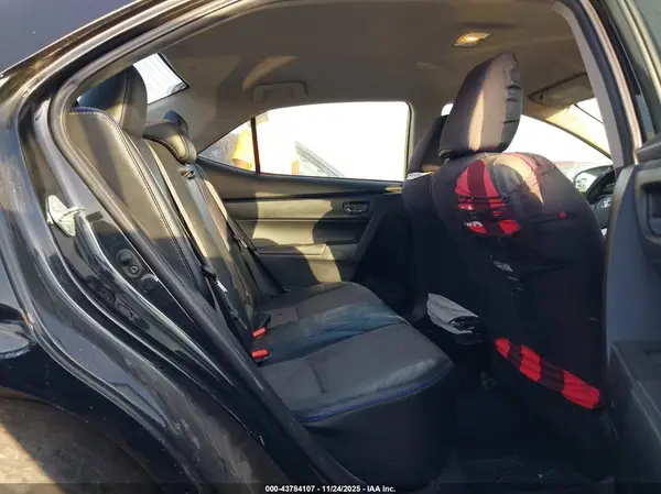 5YFBURHE8HP645112 2017 TOYOTA COROLLA - Image 8