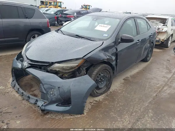 5YFBURHE8HP646230 2017 TOYOTA COROLLA - Image 2
