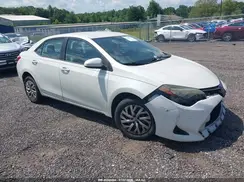 5YFBURHE8HP646440 2017 TOYOTA COROLLA